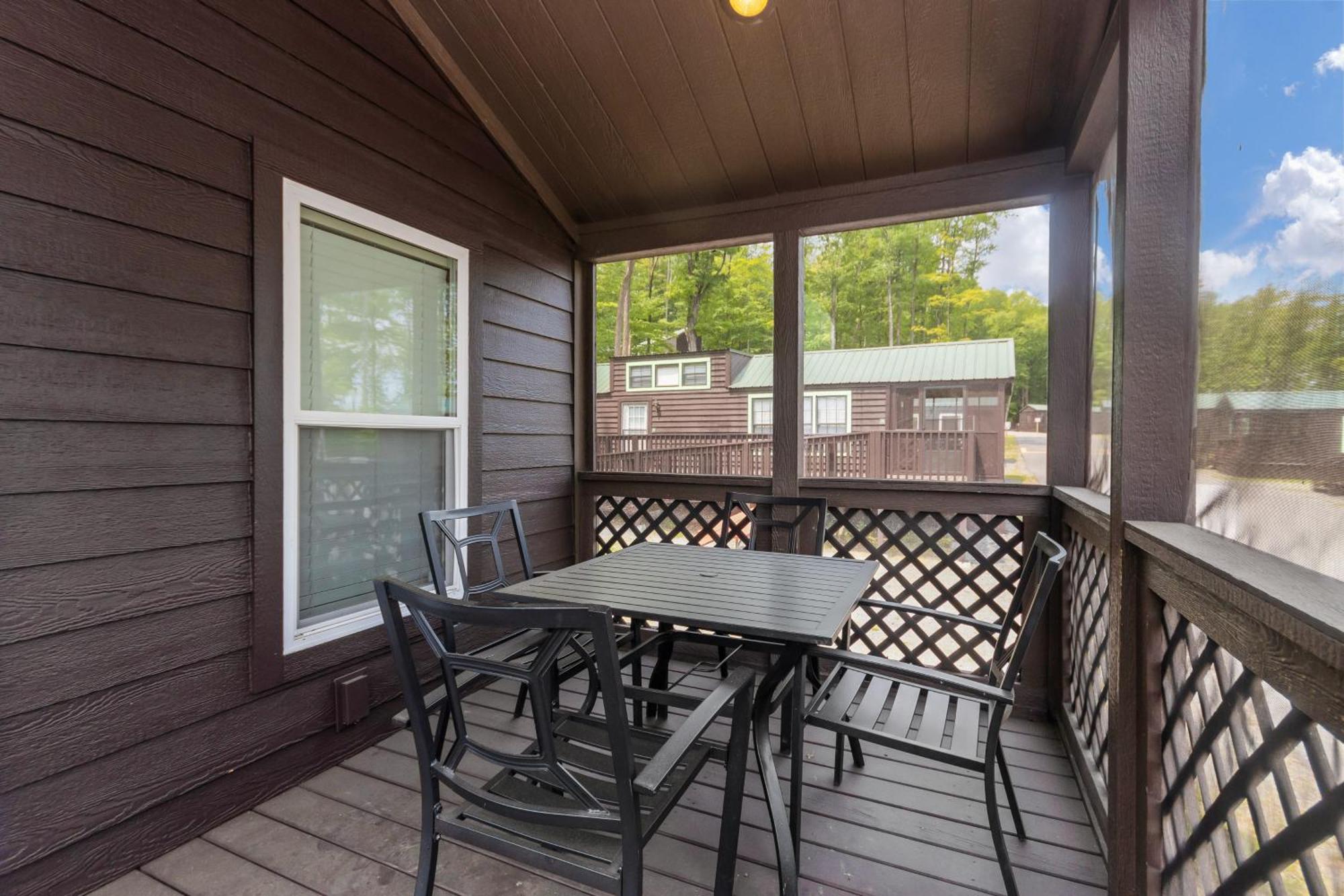 Jellystone Park Birchwood Acres Villa Greenfield Park Luaran gambar